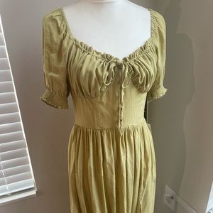 NWT Lulu’s Yellow Green Cottagecore Maxi Dress💐🌻💚